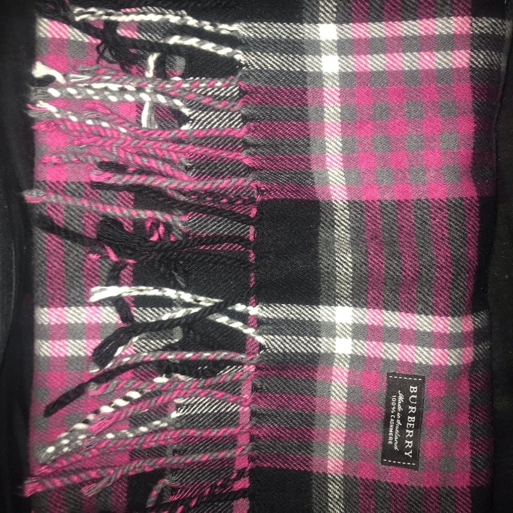 Brand new Burberry cashmere cheaper on cash app